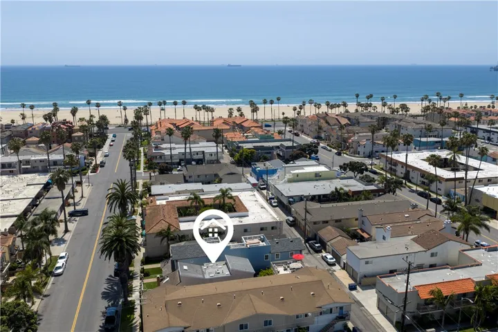 223 14th Street, Huntington Beach, California 92648