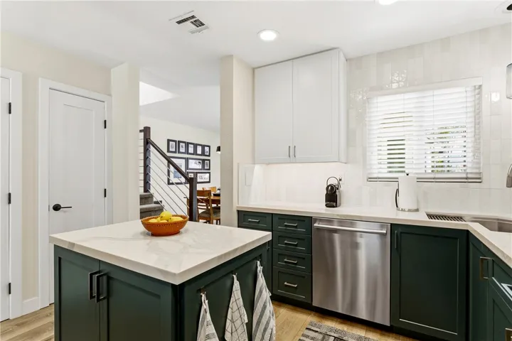 223 14th Street, Huntington Beach, California 92648
