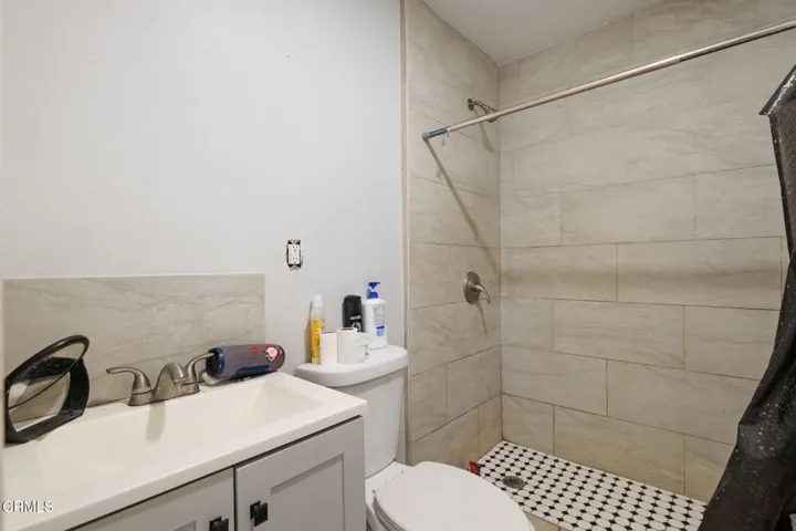 20-Unit #6-Bathroom