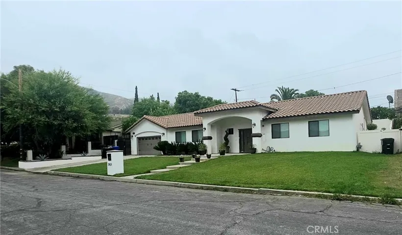 3921 La Hacienda, San Bernardino, California 92404