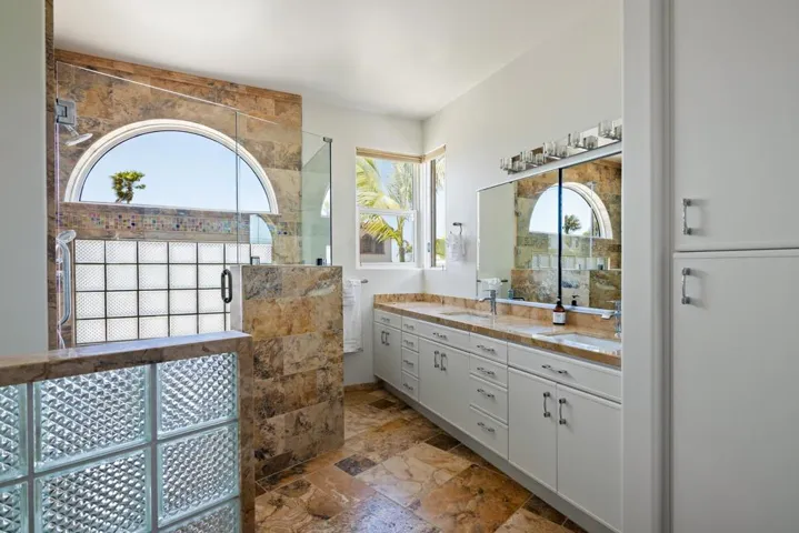 3701 Riviera Dr 11, San Diego, California 92109