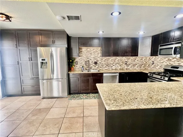 2225 Arabian, Corona, California 92879