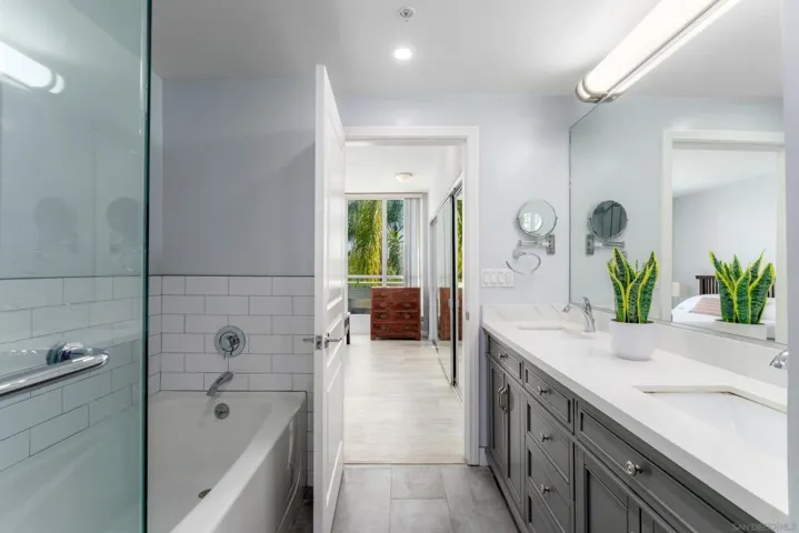 Primary Bath/Spa