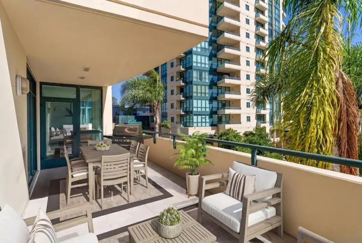 https://zimg.paragon.ice.com/ParagonImages/Property/PA/SDMLS/-522984/35/533/400/743203e479a046affaf2d3526cb8fc04/3/2b043fd4d34fa23407206c11125e96ad/-522984-f370fcbe-3dd9-4ae1-a5bf-3884a6f3ac55.JPG