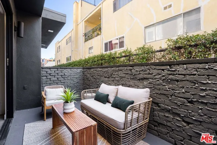 1823 N Fuller Avenue 4, Los Angeles, California 90046