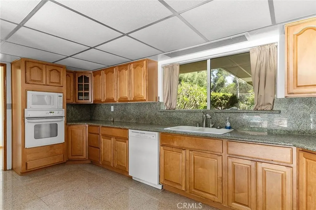 20827 E Mesarica Road, Covina, California 91724 — photo 4