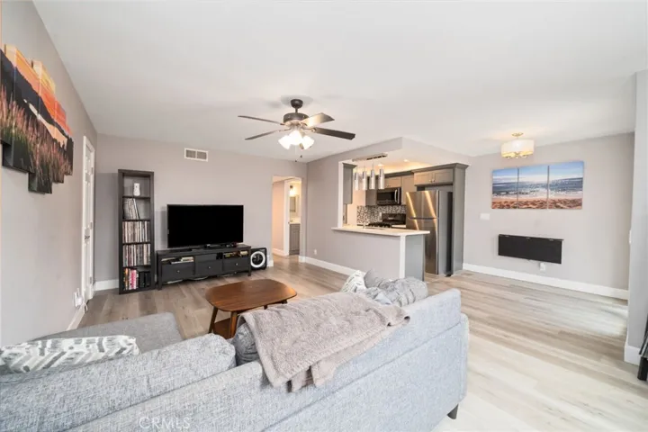 609 S. Newhope St Unit B B, Santa Ana, California 92704