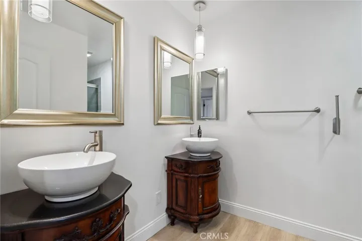6225 Coldwater Canyon Avenue 102, North Hollywood, California 91606