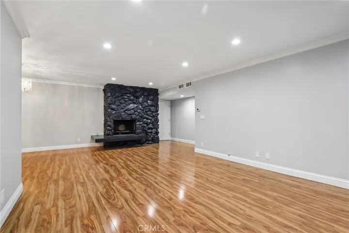 6225 Coldwater Canyon Avenue 102, North Hollywood, California 91606