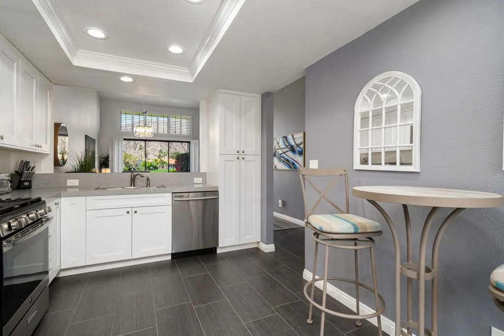 30-web-or-mls-TJOakHill_OPMG_0326_030