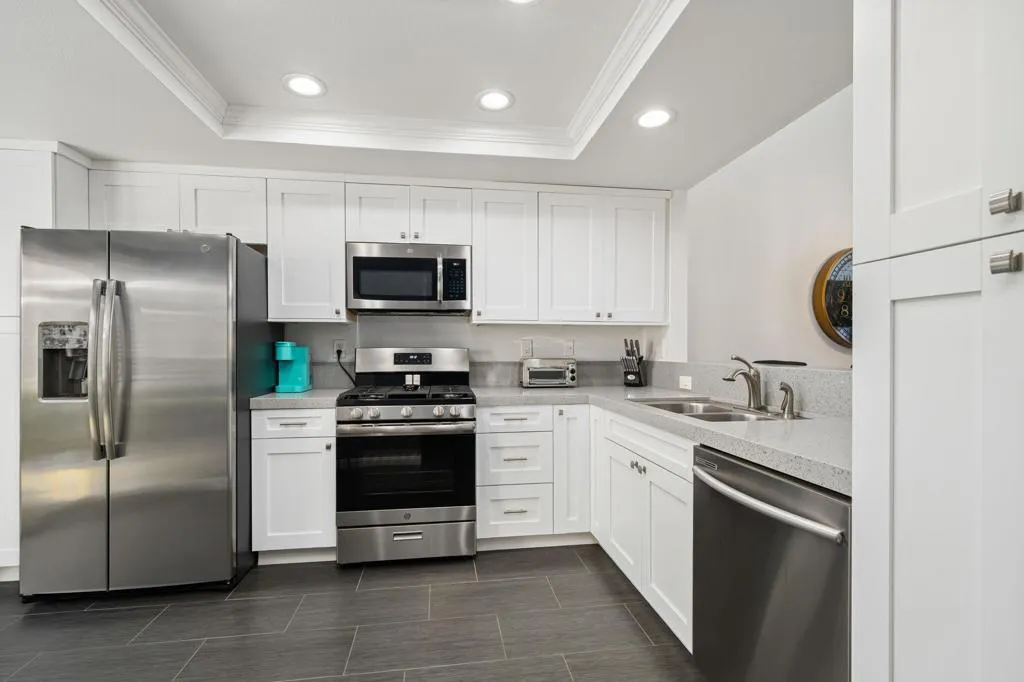 26-web-or-mls-TJOakHill_OPMG_0326_026