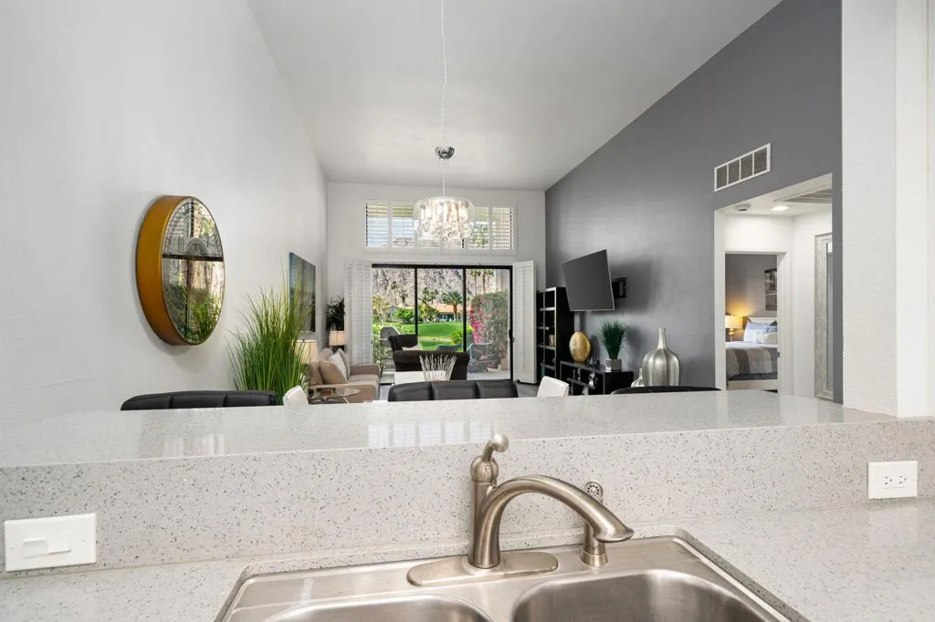 31-web-or-mls-TJOakHill_OPMG_0326_031