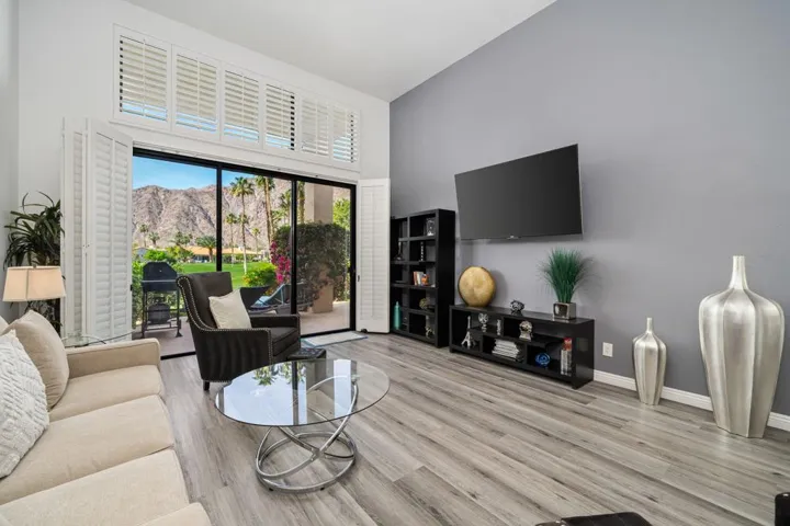 35-web-or-mls-TJOakHill_OPMG_0326_035