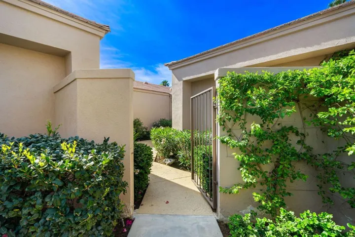21-web-or-mls-TJOakHill_OPMG_0326_021