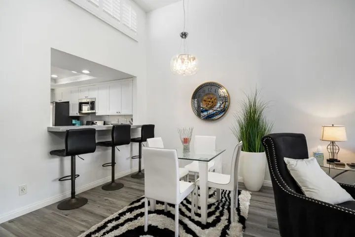 33-web-or-mls-TJOakHill_OPMG_0326_033