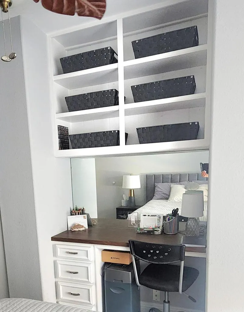 Built in Desk/Vanity