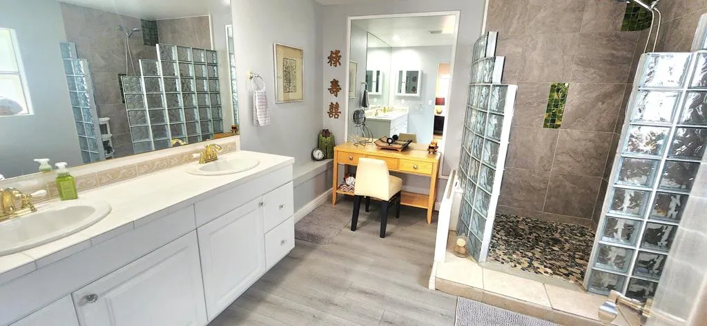 Updated Main Bathroom