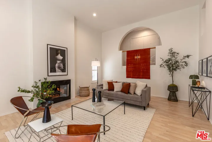 2348 Ewing Street, Los Angeles, California 90039