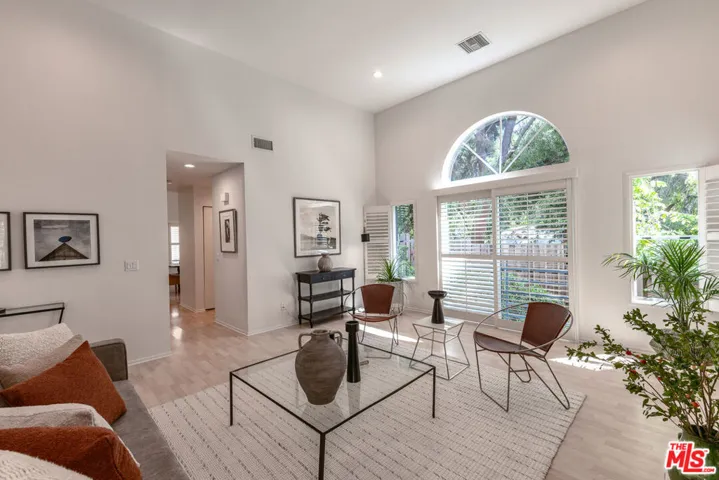 2348 Ewing Street, Los Angeles, California 90039