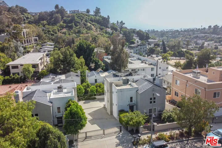 2348 Ewing Street, Los Angeles, California 90039