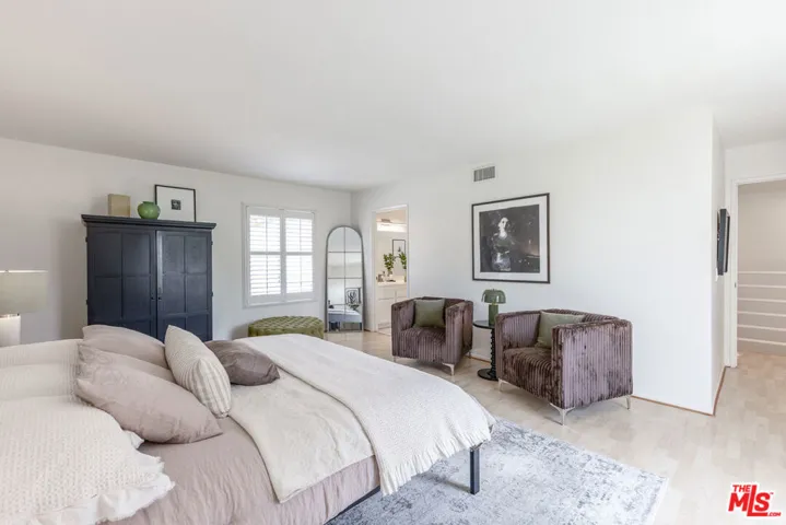 2348 Ewing Street, Los Angeles, California 90039