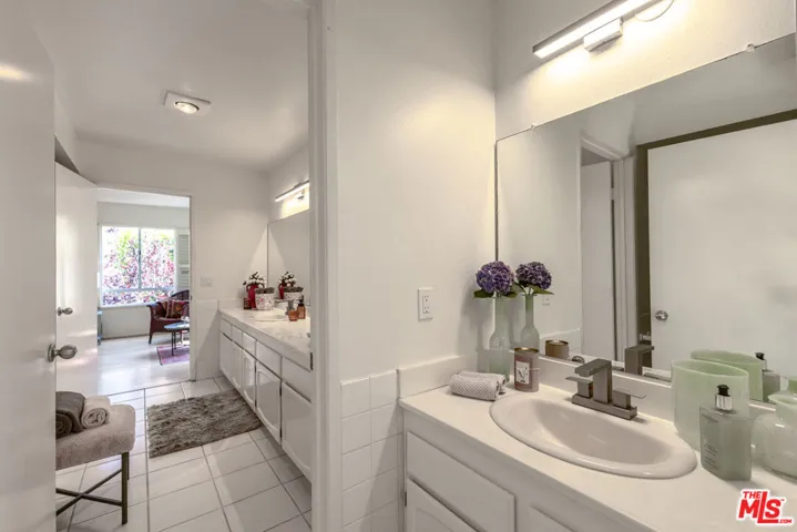 2348 Ewing Street, Los Angeles, California 90039
