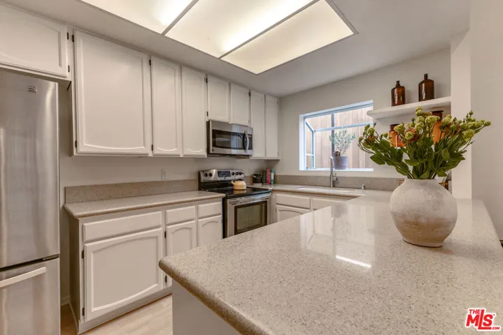 2348 Ewing Street, Los Angeles, California 90039