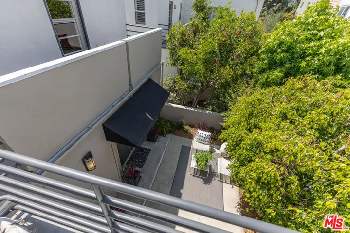 2348 Ewing Street, Los Angeles, California 90039
