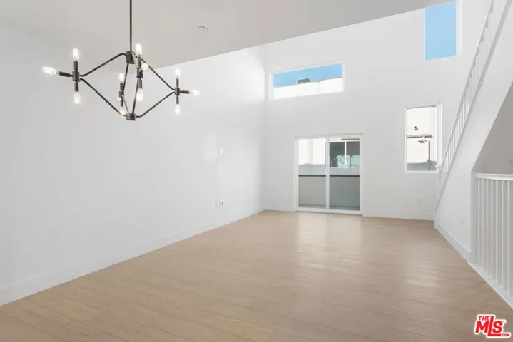 11218 W Lyon Lane 12, North Hollywood, California 91606