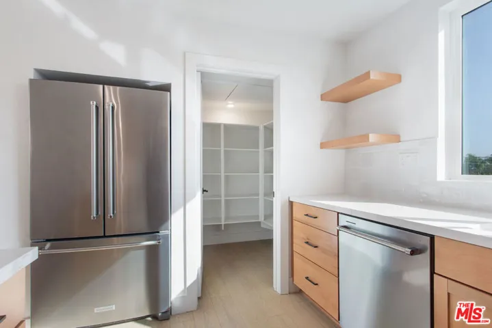 11218 W Lyon Lane 12, North Hollywood, California 91606