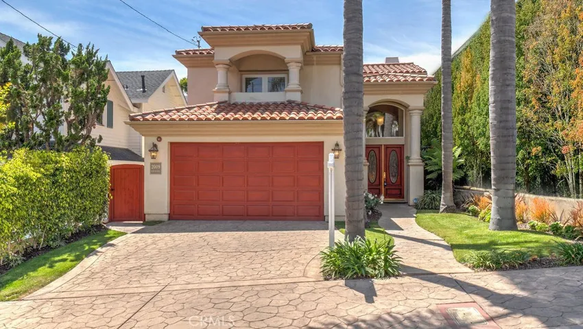 2009 Elm Avenue, Manhattan Beach, California 90266