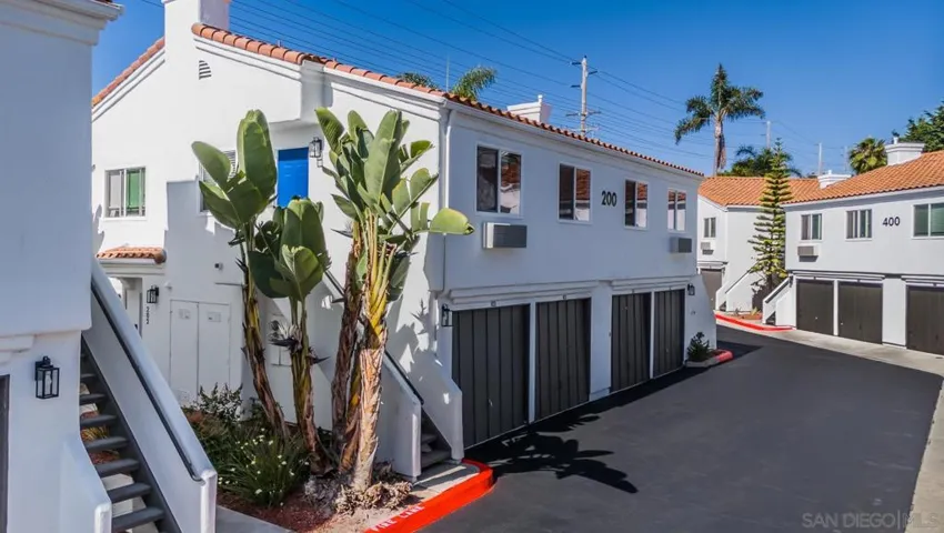 185 Saxony Rd, Encinitas, California 92024 — photo 4