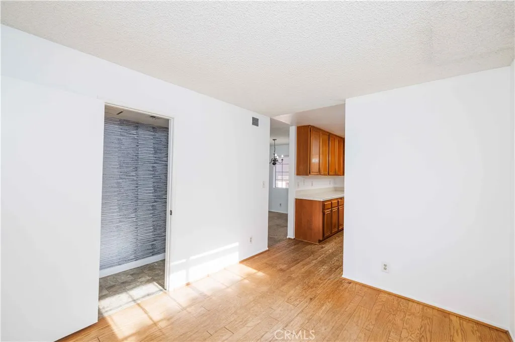Bonus room/den and half bath