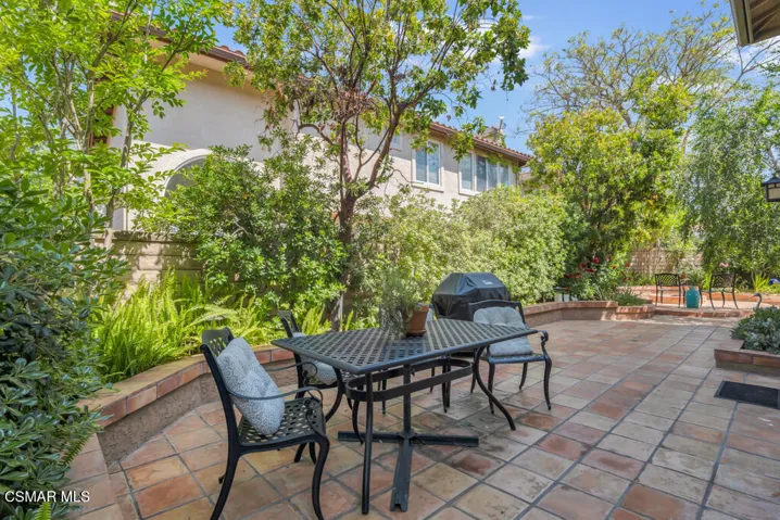 3649 El Encanto Dr- HsHProd-37
