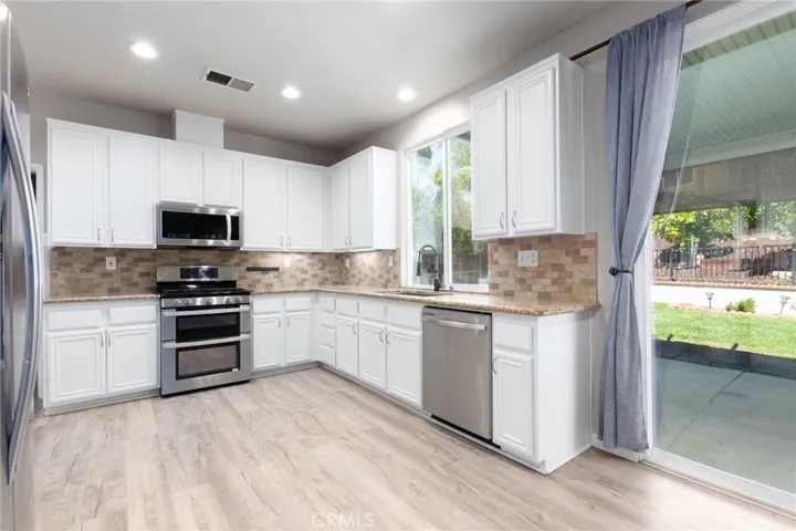 31826 Cypress View Court, Menifee, California 92584