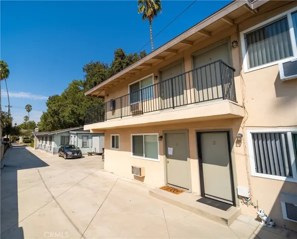 580 N Holliston Avenue, Pasadena, California 91106