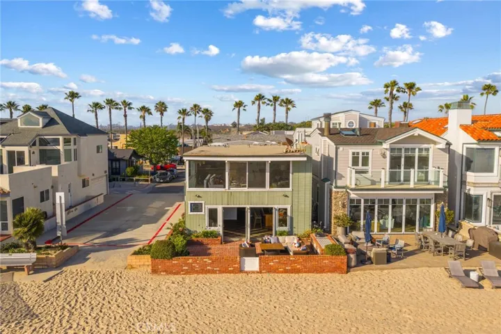 6910 W Oceanfront, Newport Beach, California 92663