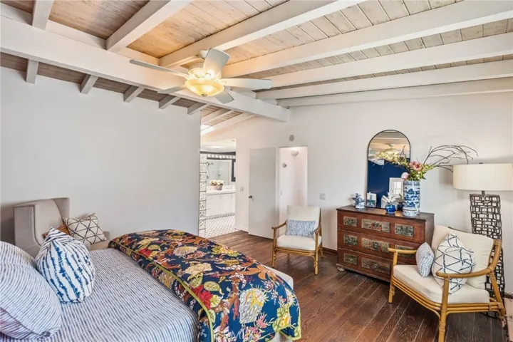 6910 W Oceanfront, Newport Beach, California 92663