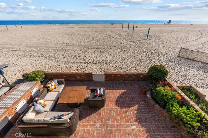 6910 W Oceanfront, Newport Beach, California 92663