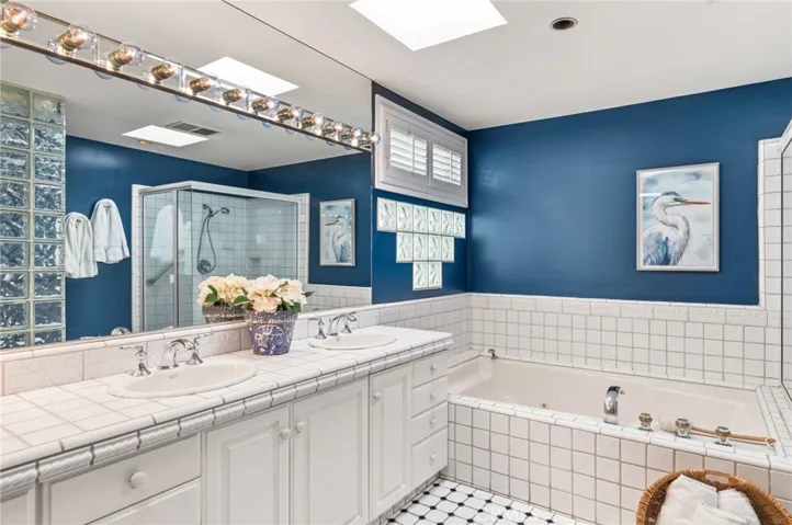 6910 W Oceanfront, Newport Beach, California 92663