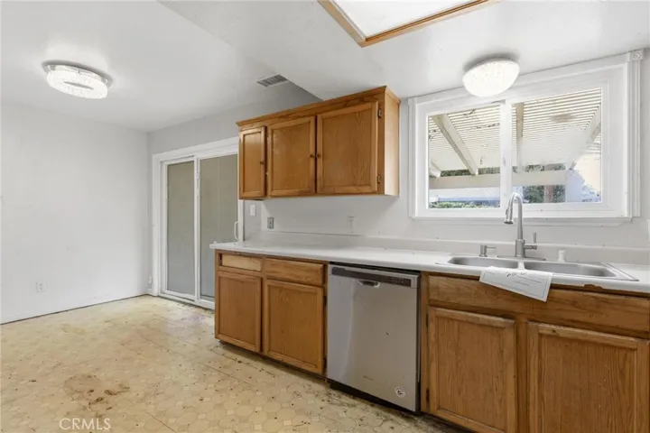716 Aspen Drive, Yuba City, California 95991