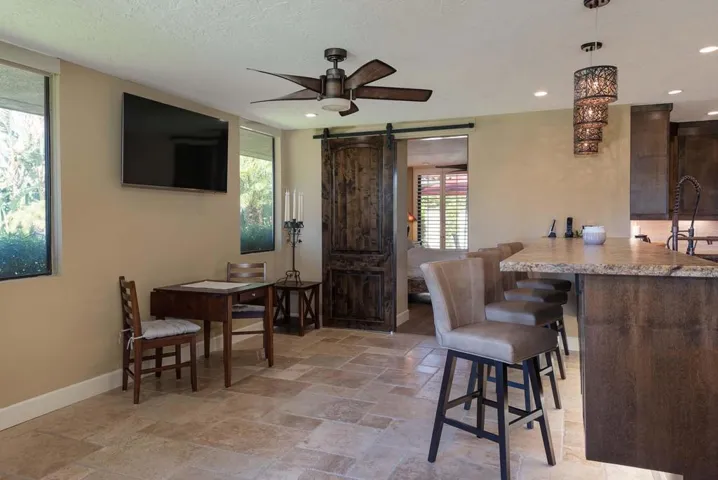 Kitchen & Morning Room