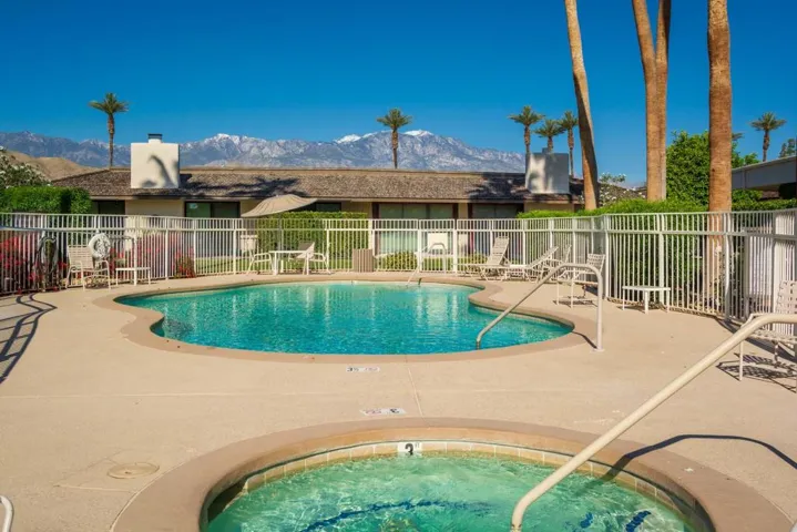 Community Pool/Spa