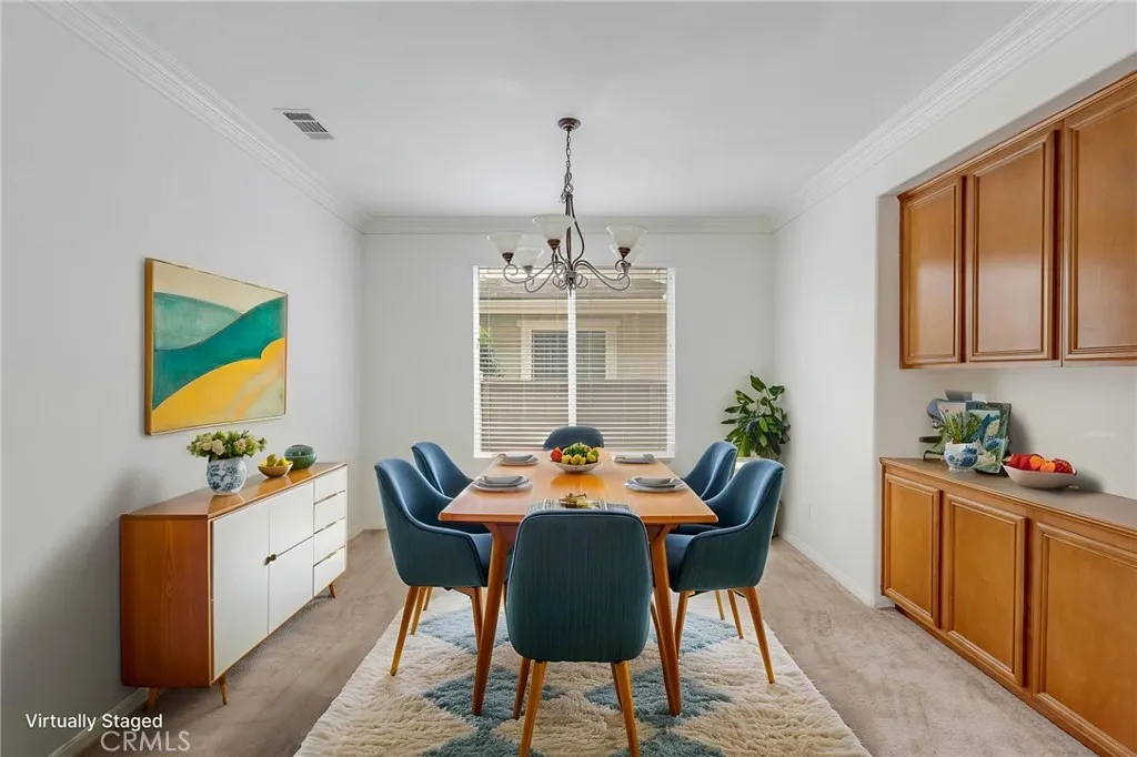 Dinning room virtually staged, or you can do your preferable styles,