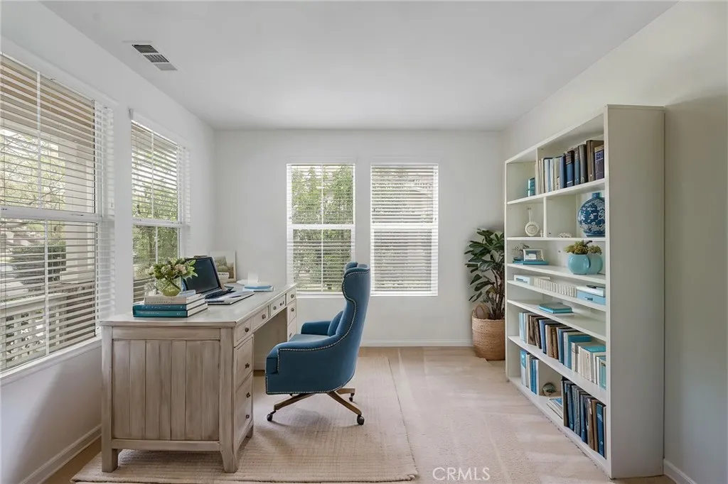 office room, virtual stage photo