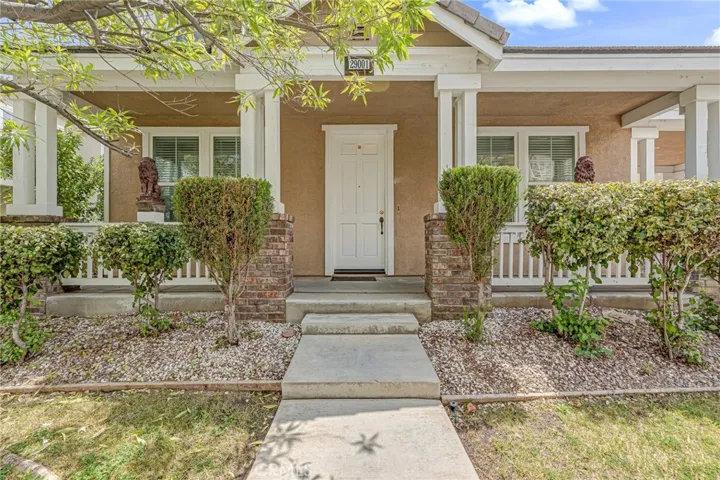 Nice entrance and the porch