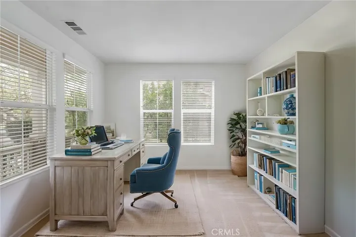 office room, virtual stage photo