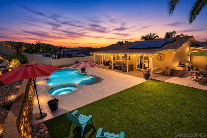 https://zimg.paragon.ice.com/ParagonImages/Property/PA/SDMLS/-522988/17/120/90/4ca7675fcf57e4a39d58a320aefde599/3/38d9a53dc2a008445d4b5fddadb86c38/-522988-780ee459-864b-4f23-b1ee-2c96c8516284.JPG