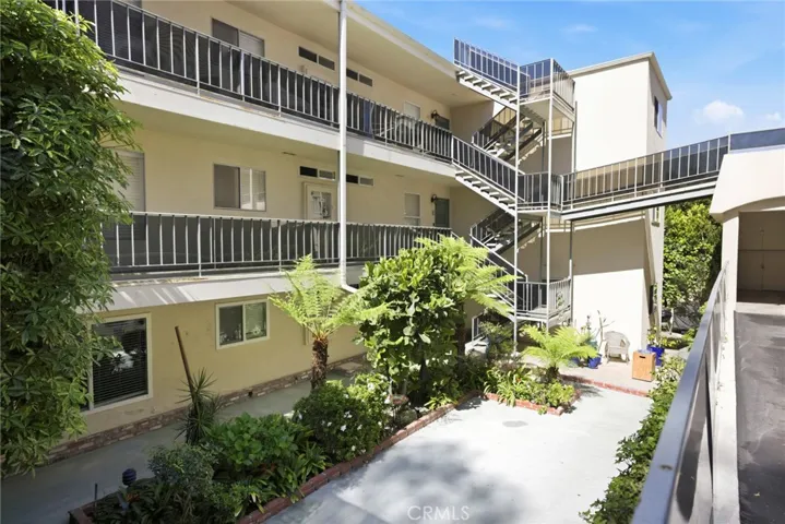 240 Moss Street 8, Laguna Beach, California 92651