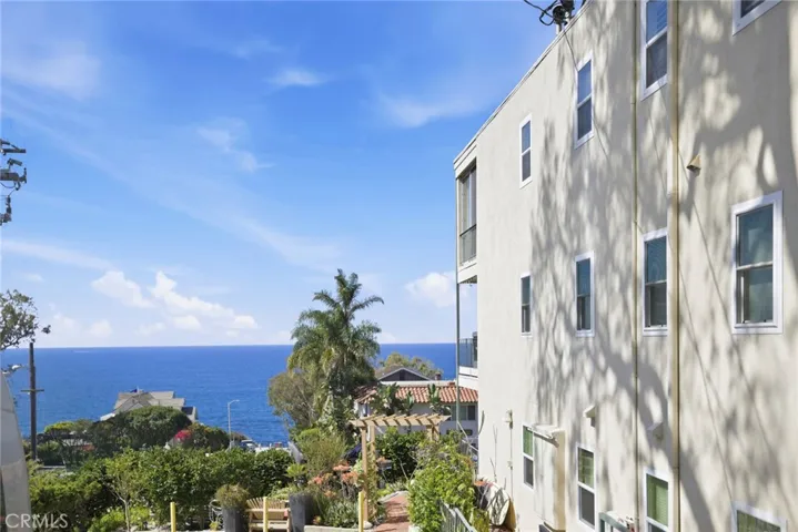 240 Moss Street 8, Laguna Beach, California 92651